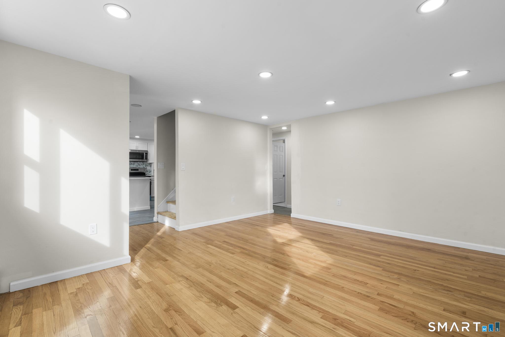 145 Wells Road East Windsor, CT 06088 - Photo 7 of 34