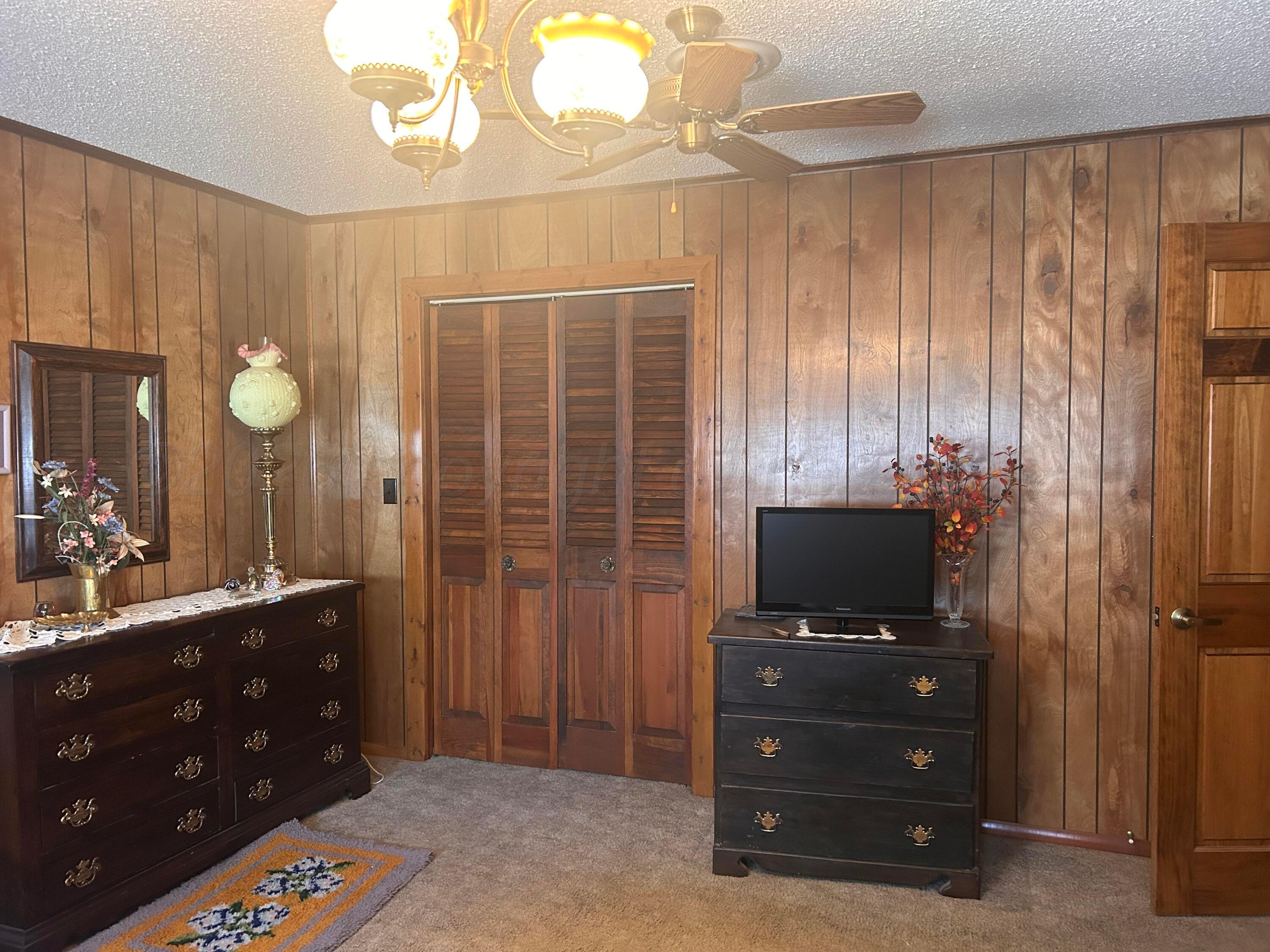 216 North 7th Street Canadian, TX 79014 - Photo 26 of 35 a view of a livingroom with furniture