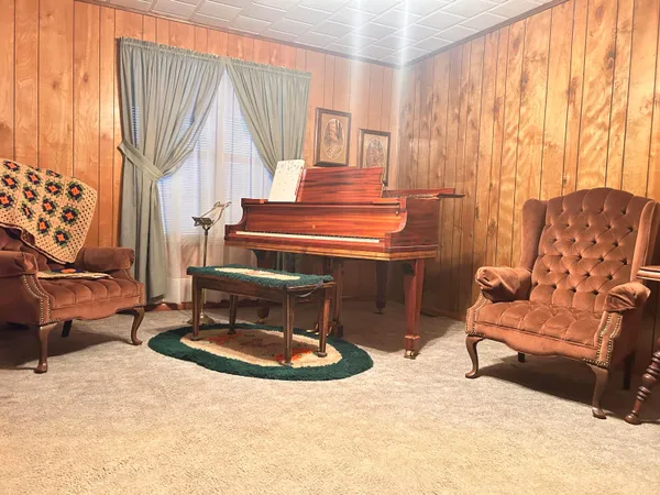 $200,000 | 216 North 7th Street, Canadian, TX 79014