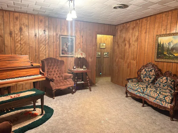 $200,000 | 216 North 7th Street, Canadian, TX 79014