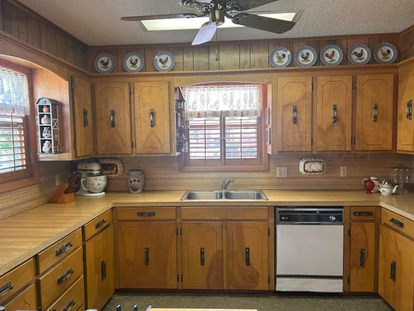 $200,000 | 216 North 7th Street, Canadian, TX 79014