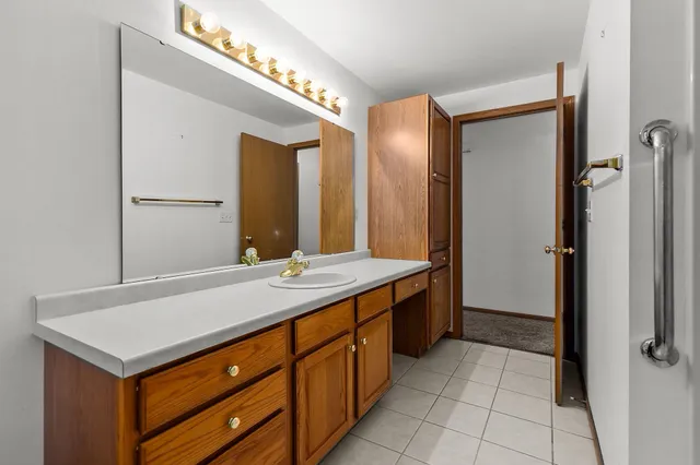 $350,000 | 625 River Bluff Drive, Manitowoc, WI 54220