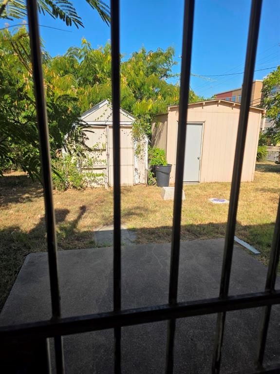 6600 Robindale Road Forest Hill, TX 76140 - Photo 11 of 25 Gallery Image 11
