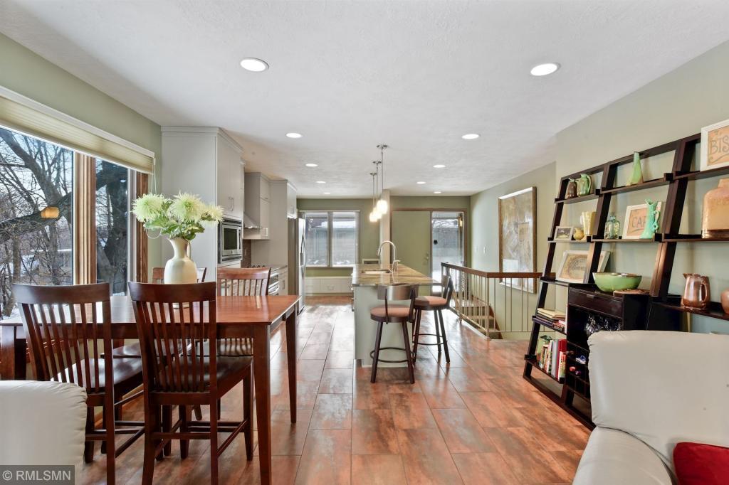 10259 Scarborough Road Bloomington, MN 55437 - Photo 12 of 37 Gallery Image 12