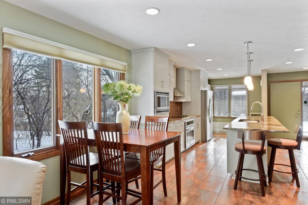 10259 Scarborough Road Bloomington, MN 55437 - Photo 13 of 37 Gallery Image 13