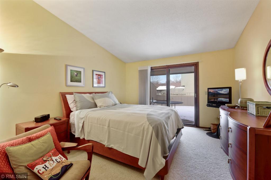 10259 Scarborough Road Bloomington, MN 55437 - Photo 20 of 37 Gallery Image 20