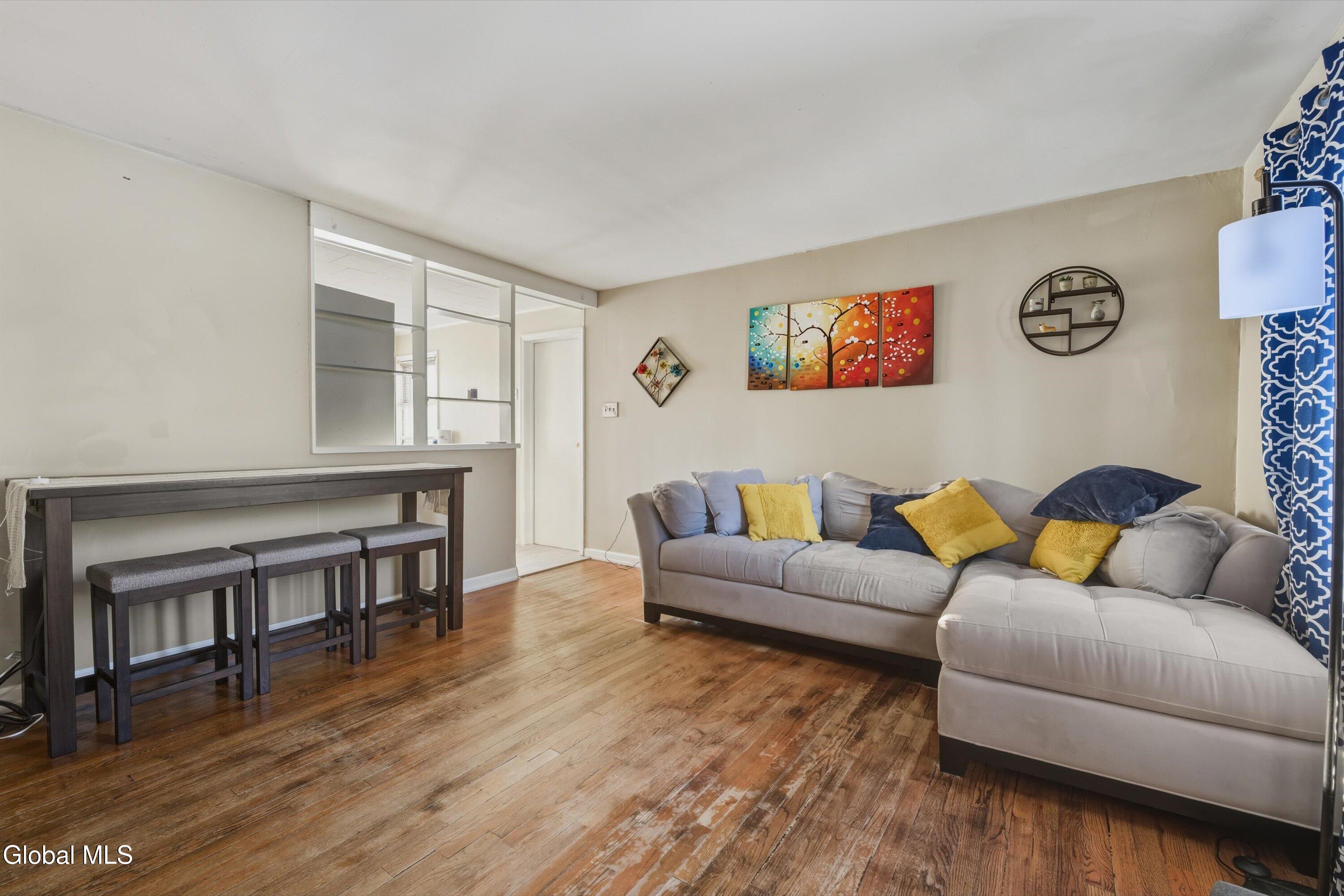 2564 Consaul Road Schenectady, NY 12304 - Photo 6 of 19 11-2564 Consaul RD-11