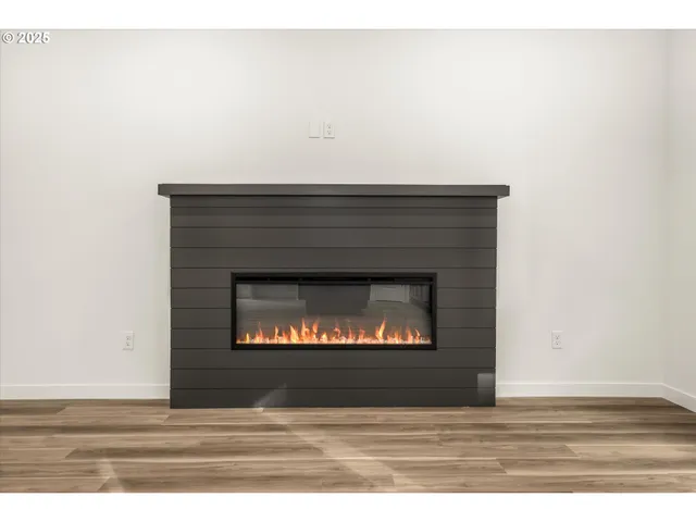 $569,500 | 284 Northwest Mawrcrest Drive, Gresham, OR 97030