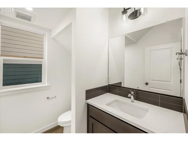 $569,500 | 284 Northwest Mawrcrest Drive, Gresham, OR 97030