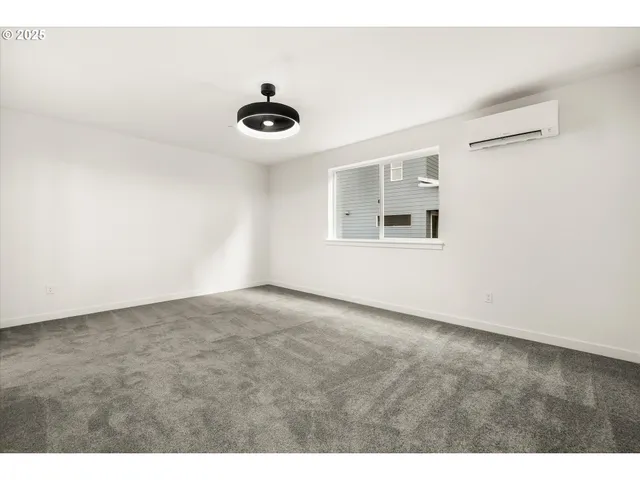 $569,500 | 284 Northwest Mawrcrest Drive, Gresham, OR 97030