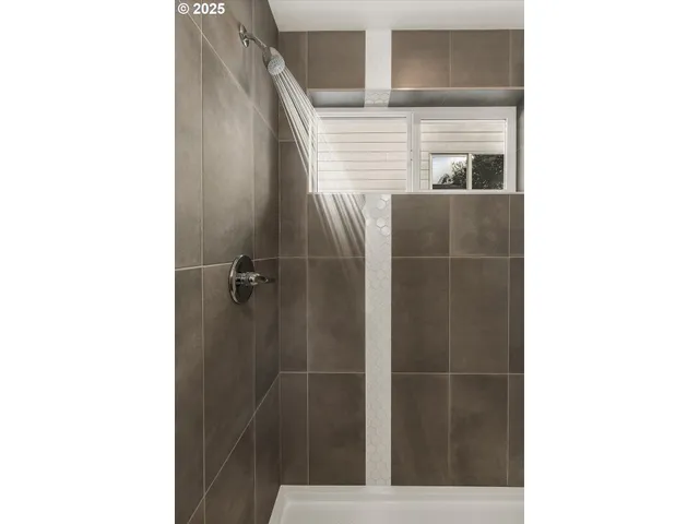 $569,500 | 284 Northwest Mawrcrest Drive, Gresham, OR 97030