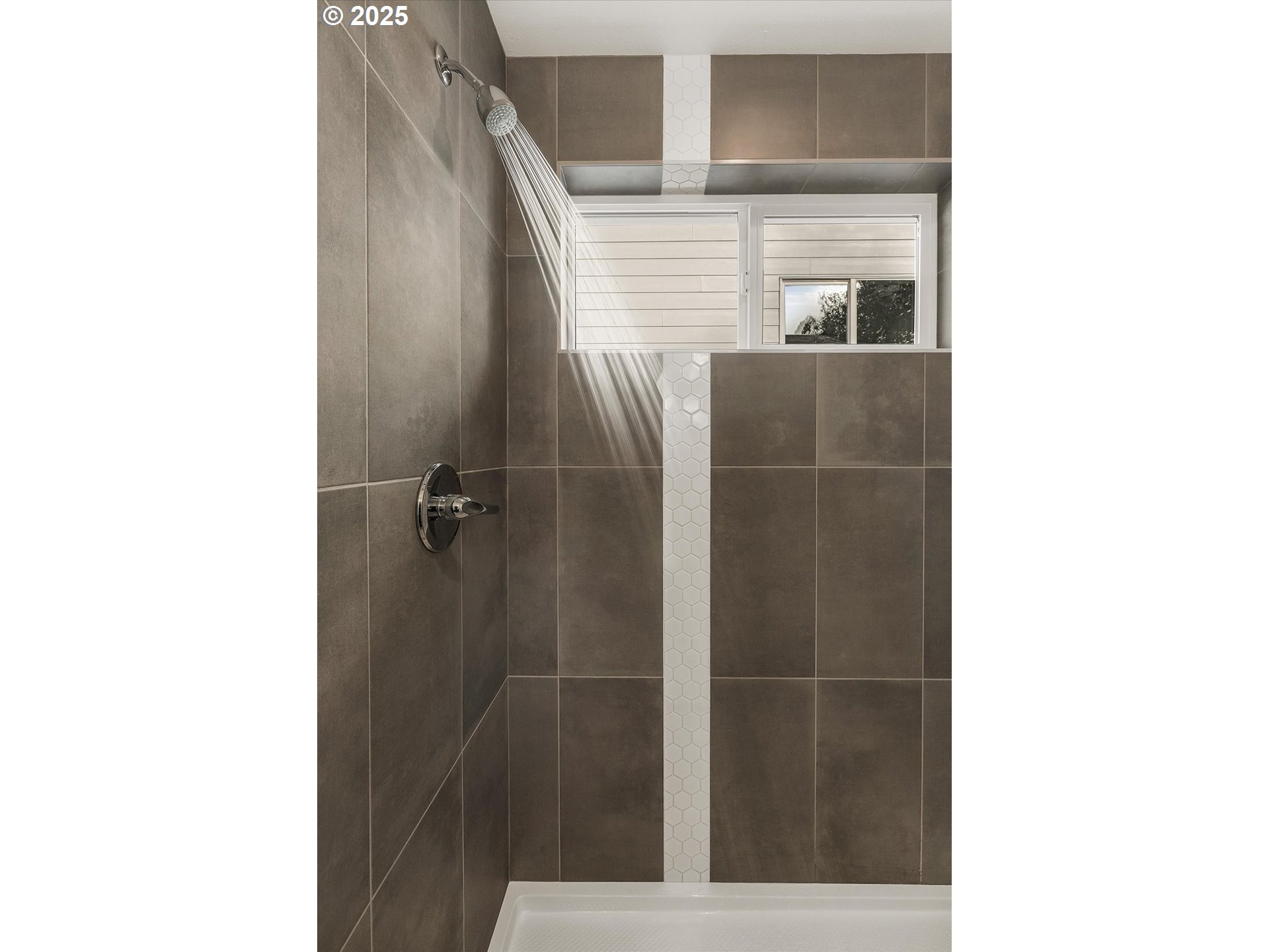 284 Northwest Mawrcrest Drive Gresham, OR 97030 - Photo 28 of 37