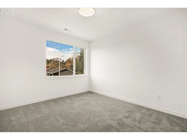 $569,500 | 284 Northwest Mawrcrest Drive, Gresham, OR 97030