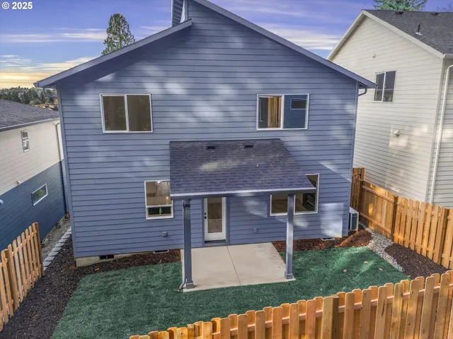 $569,500 | 284 Northwest Mawrcrest Drive, Gresham, OR 97030