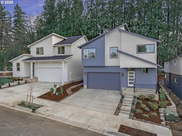 $569,500 | 284 Northwest Mawrcrest Drive, Gresham, OR 97030