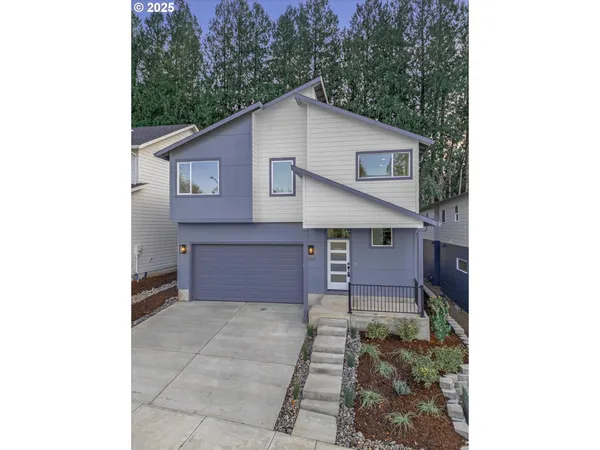 $529,900 | 284 Northwest Mawrcrest Drive, Gresham, OR 97030