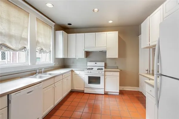 $3,800 | 5512 St Charles Avenue, New Orleans, LA 70115