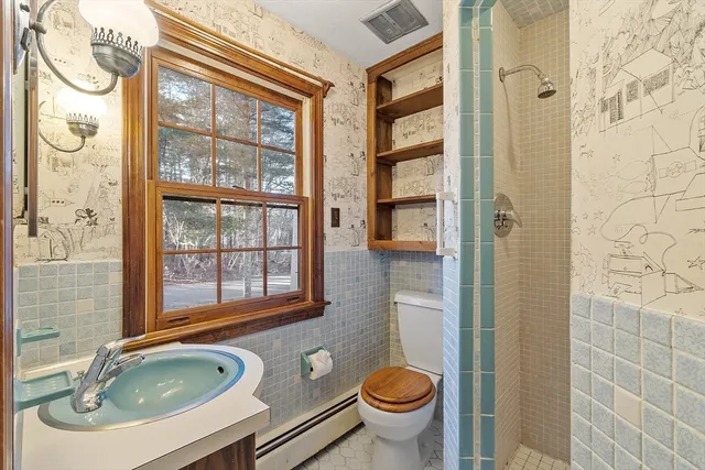 $975,000 | 31 Mohawk Road, Andover, MA 01810