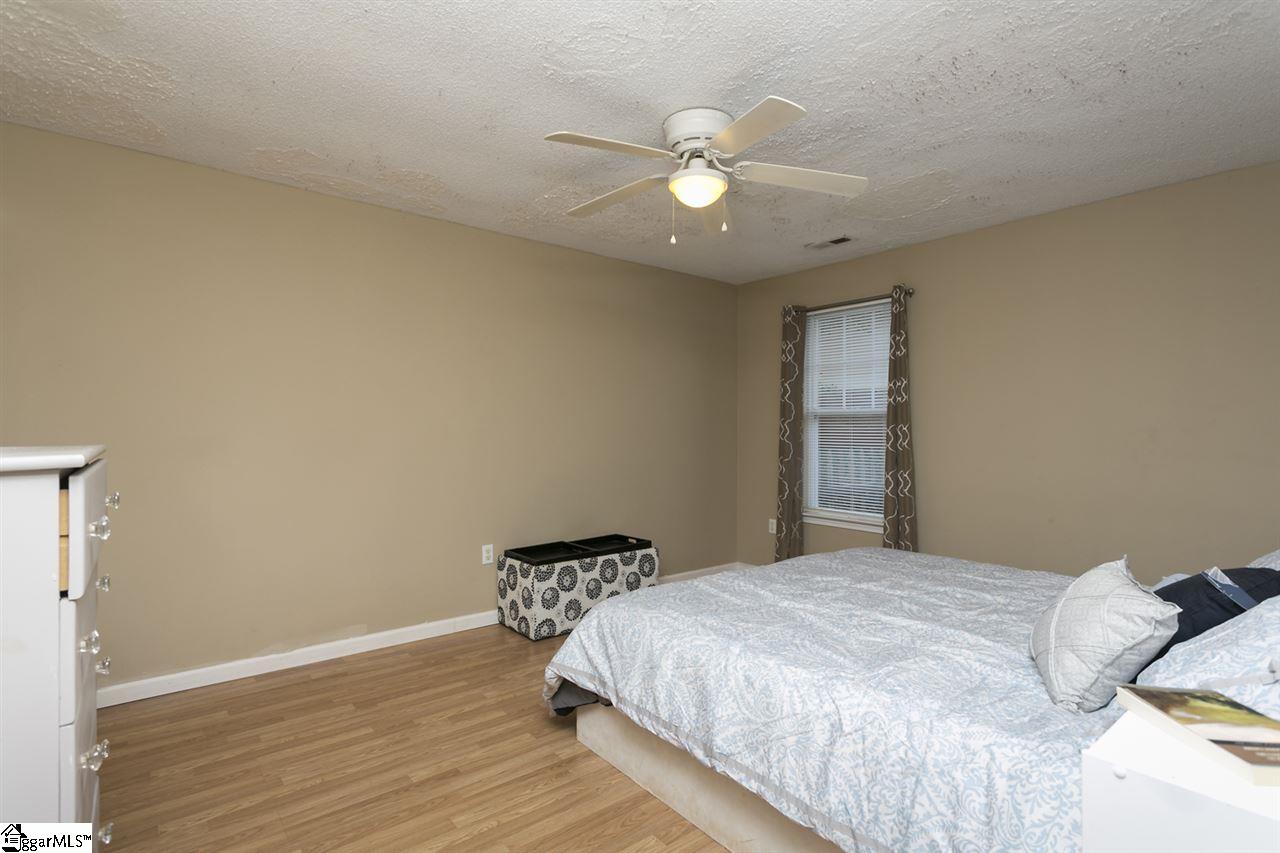 301 Ridgeover Drive Greenville, SC 29617 - Photo 14 of 17 Gallery Image 14
