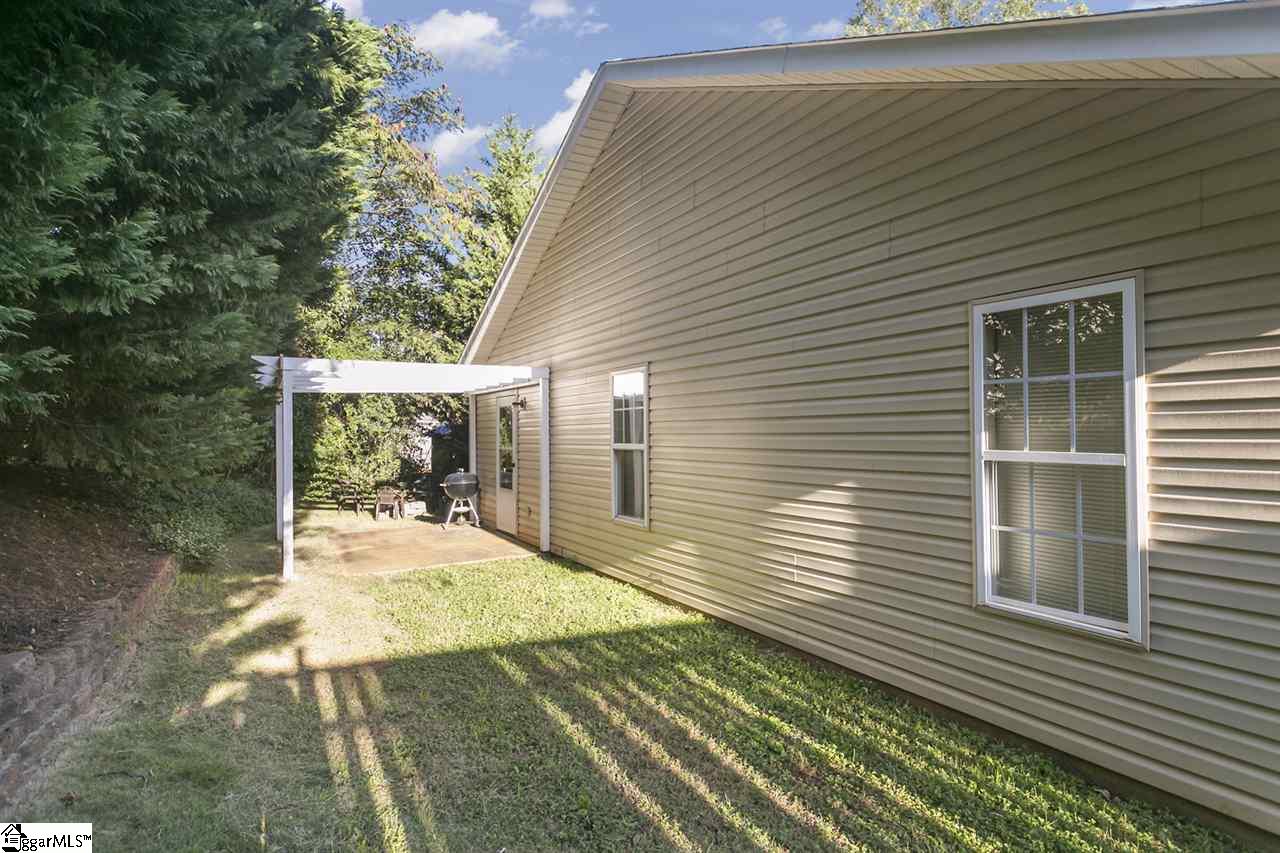 301 Ridgeover Drive Greenville, SC 29617 - Photo 3 of 17 Gallery Image 3