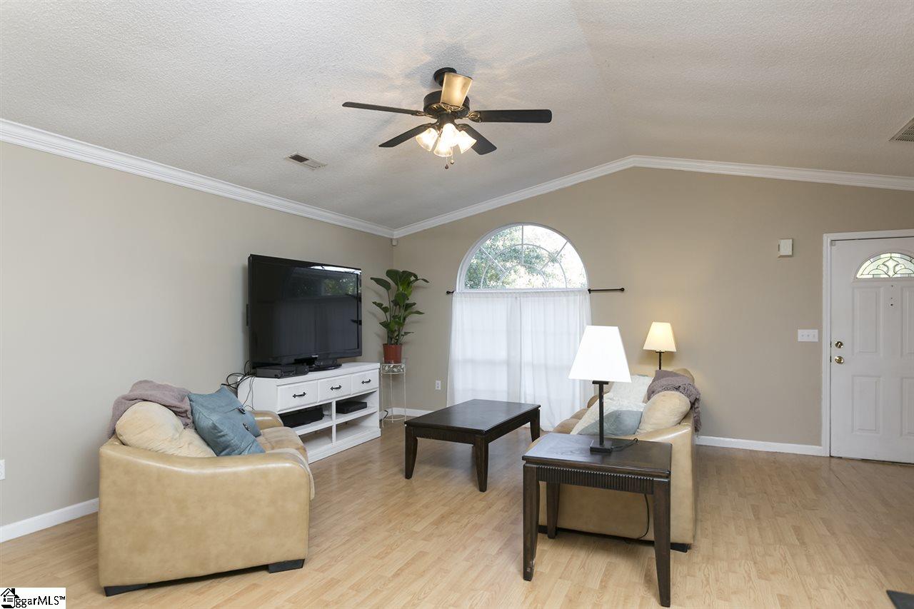 301 Ridgeover Drive Greenville, SC 29617 - Photo 6 of 17 Gallery Image 6