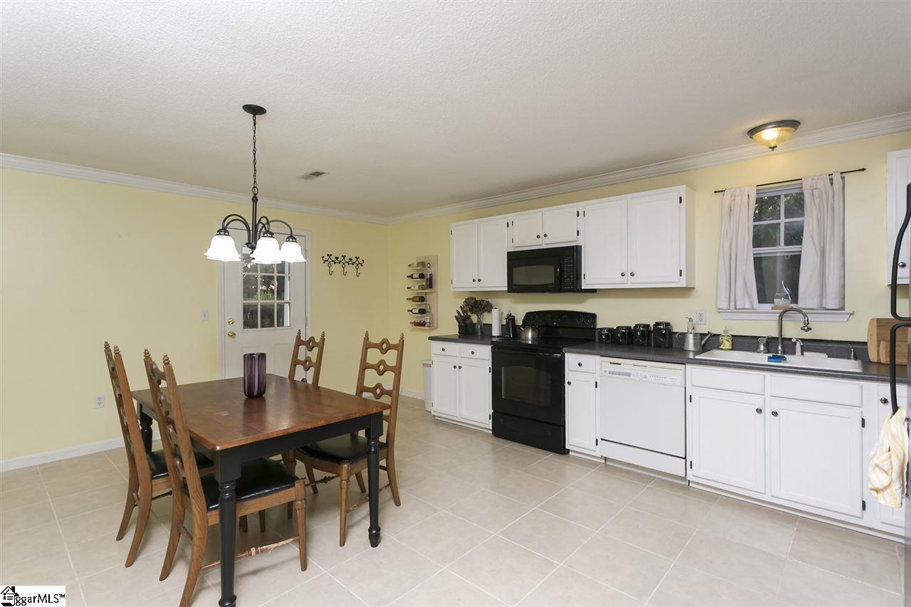 301 Ridgeover Drive Greenville, SC 29617 - Photo 7 of 17 Gallery Image 7