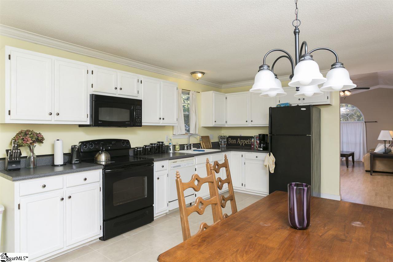 301 Ridgeover Drive Greenville, SC 29617 - Photo 8 of 17 Gallery Image 8
