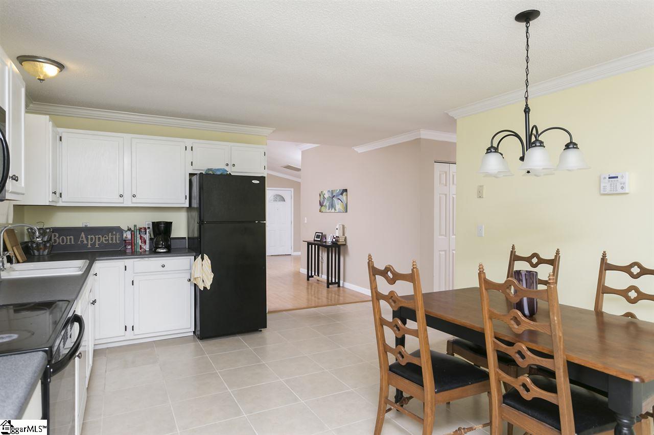 301 Ridgeover Drive Greenville, SC 29617 - Photo 9 of 17 Gallery Image 9
