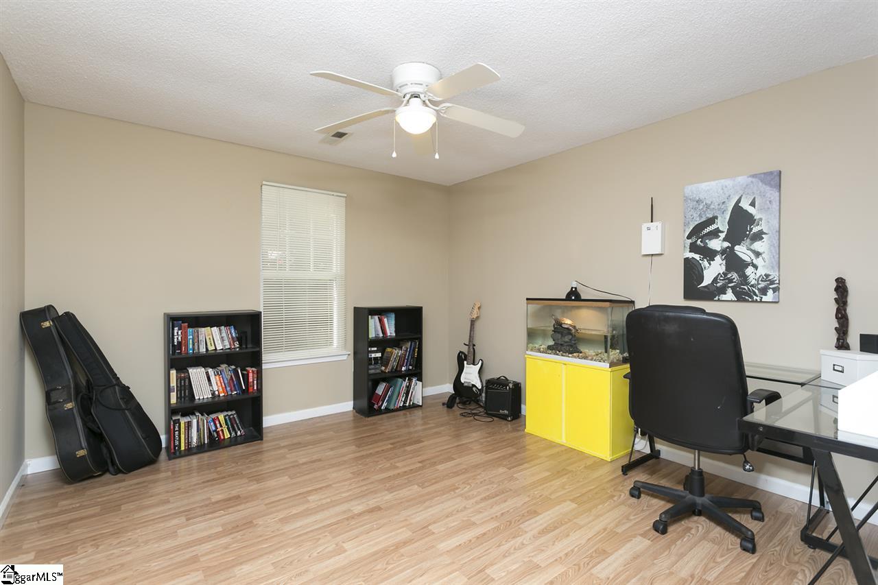 301 Ridgeover Drive Greenville, SC 29617 - Photo 10 of 17 Gallery Image 10
