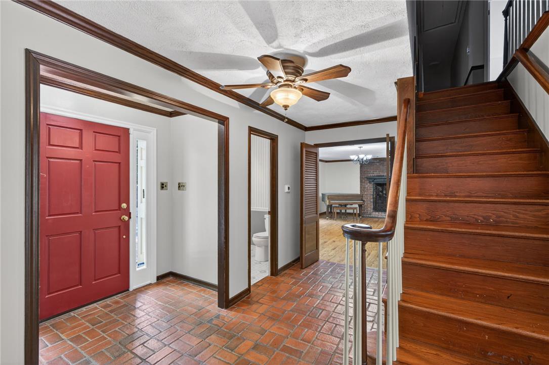 1371 Stoke Park Road Bethlehem, PA 18017 - Photo 10 of 55 a view of an entryway