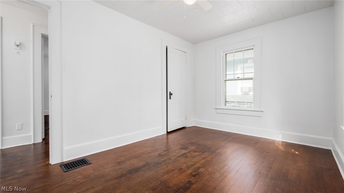 954 Pershing Road Zanesville, OH 43701 - Photo 25 of 43