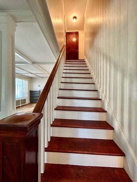 33 Oak Street Springvale, ME 04083 - Photo 23 of 23 Stairway