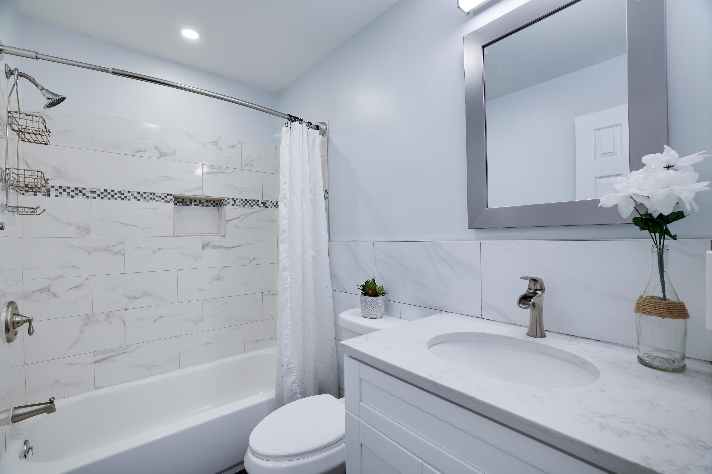 3109 Snowden Drive Bushkill, PA 18324 - Photo 14 of 69 14- 1st level bathroom