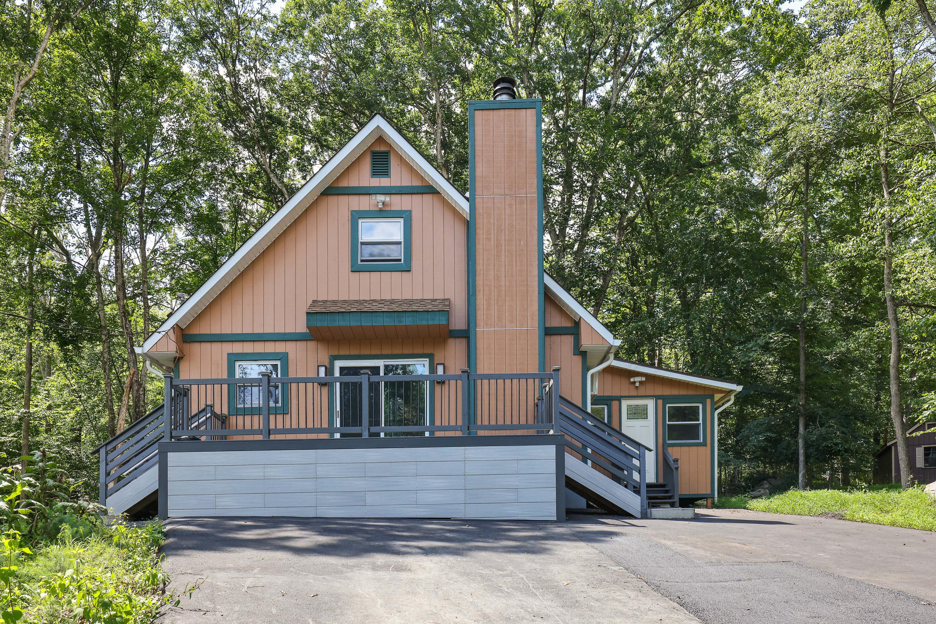 3109 Snowden Drive Bushkill, PA 18324 - Photo 28 of 69 1- Front of the house