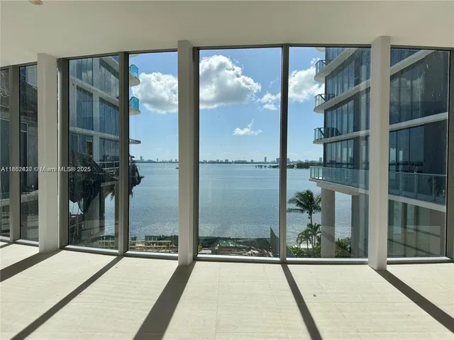 $7,500 | 700 Northeast 24th Street, Unit 3304, Miami, FL 33137