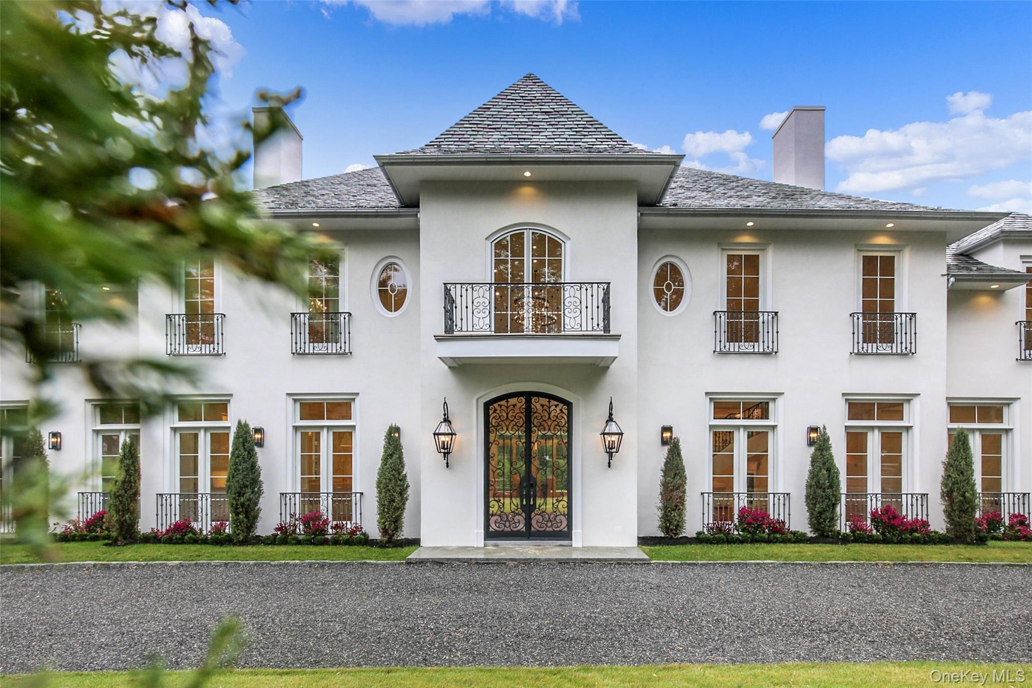 7 Carlton Road Bronxville, NY 10708 - Photo 3 of 35 a front view of white house