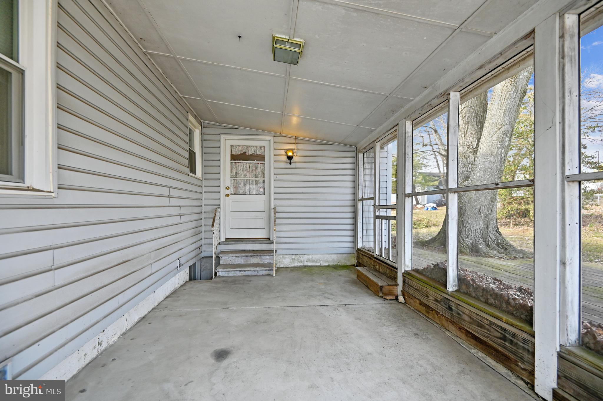 3022 Willoughby Road Baltimore, MD 21234 - Photo 13 of 22 Screen-In Porch, located off kitchen