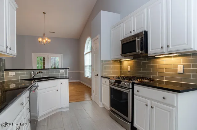 $2,500 | 206 Hanging Moss Court, Wilmington, NC 28412