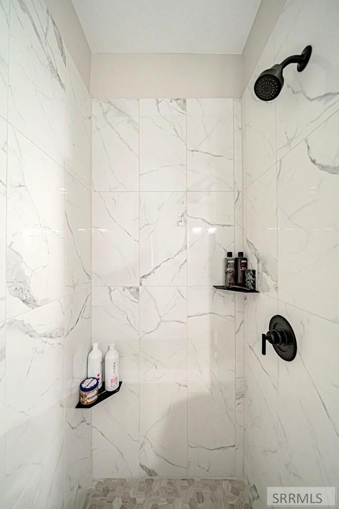 2050 Cruiser Loop Blackfoot, ID 83221 - Photo 19 of 36