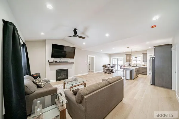 $449,000 | 2050 Cruiser Loop, Blackfoot, ID 83221