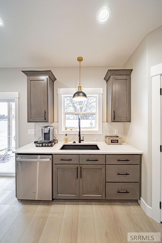 2050 Cruiser Loop Blackfoot, ID 83221 - Photo 8 of 36