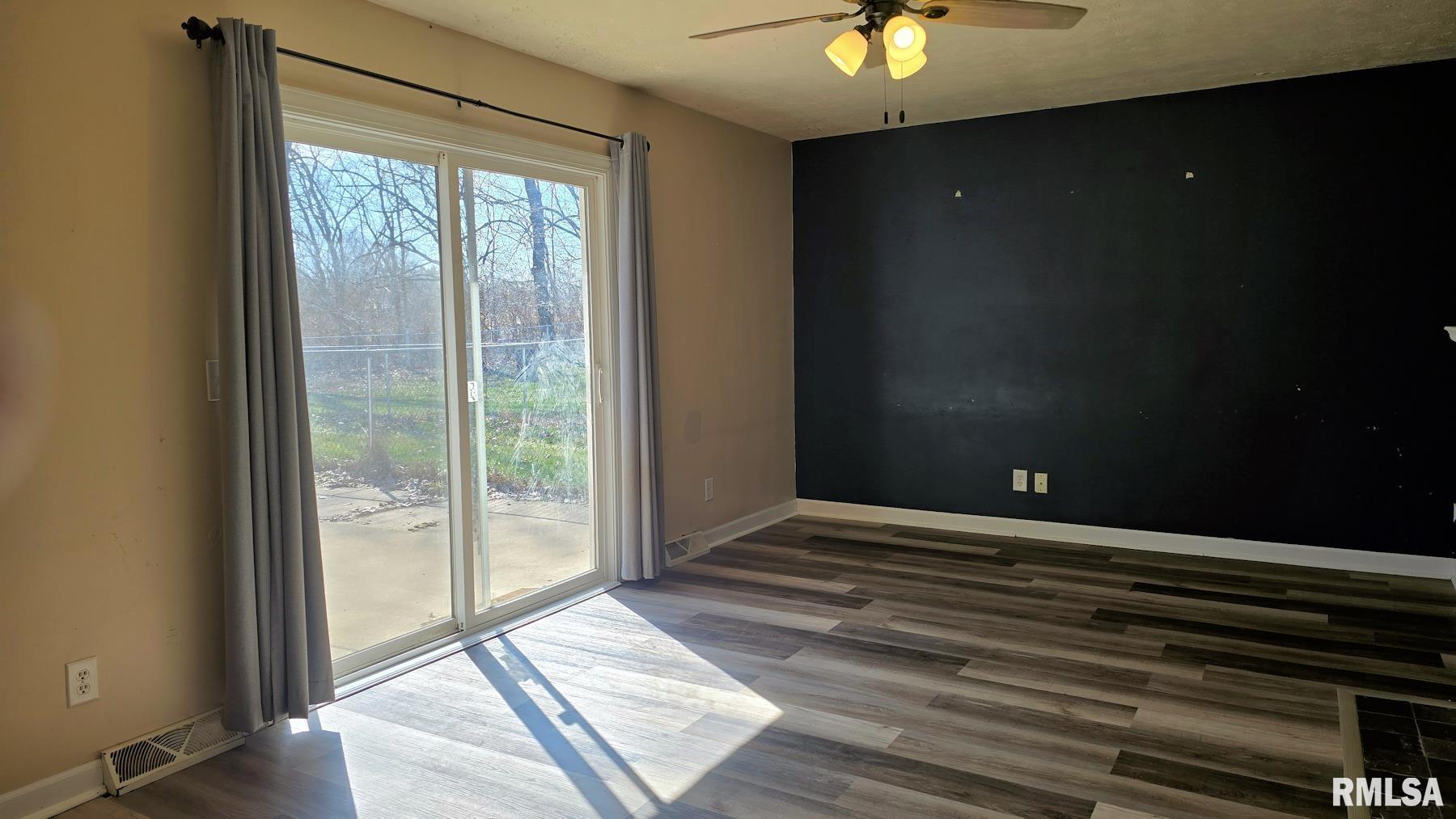 26 Woods Mill Road Sherman, IL 62684 - Photo 6 of 13