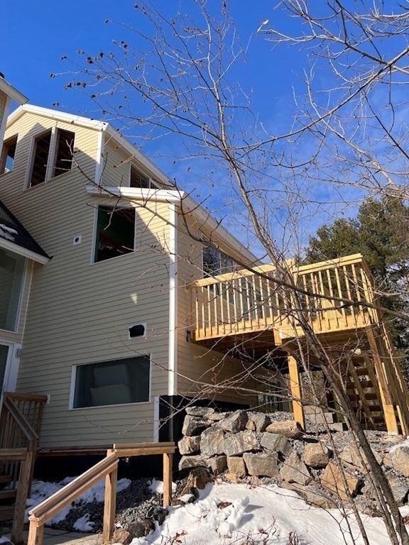 9 Wildflower Path, Unit 9 Hudson, MA 01749 - Photo 9 of 25 Gallery Image 9