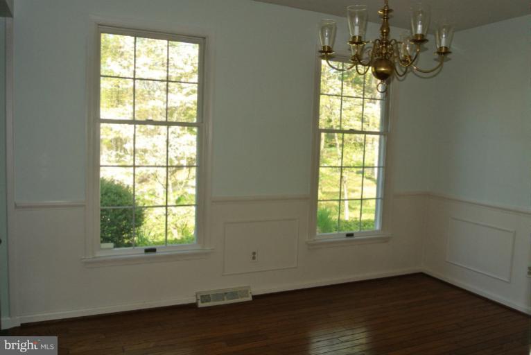503 East Wheel Road Abingdon, MD 21009 - Photo 19 of 27 Dining Room View