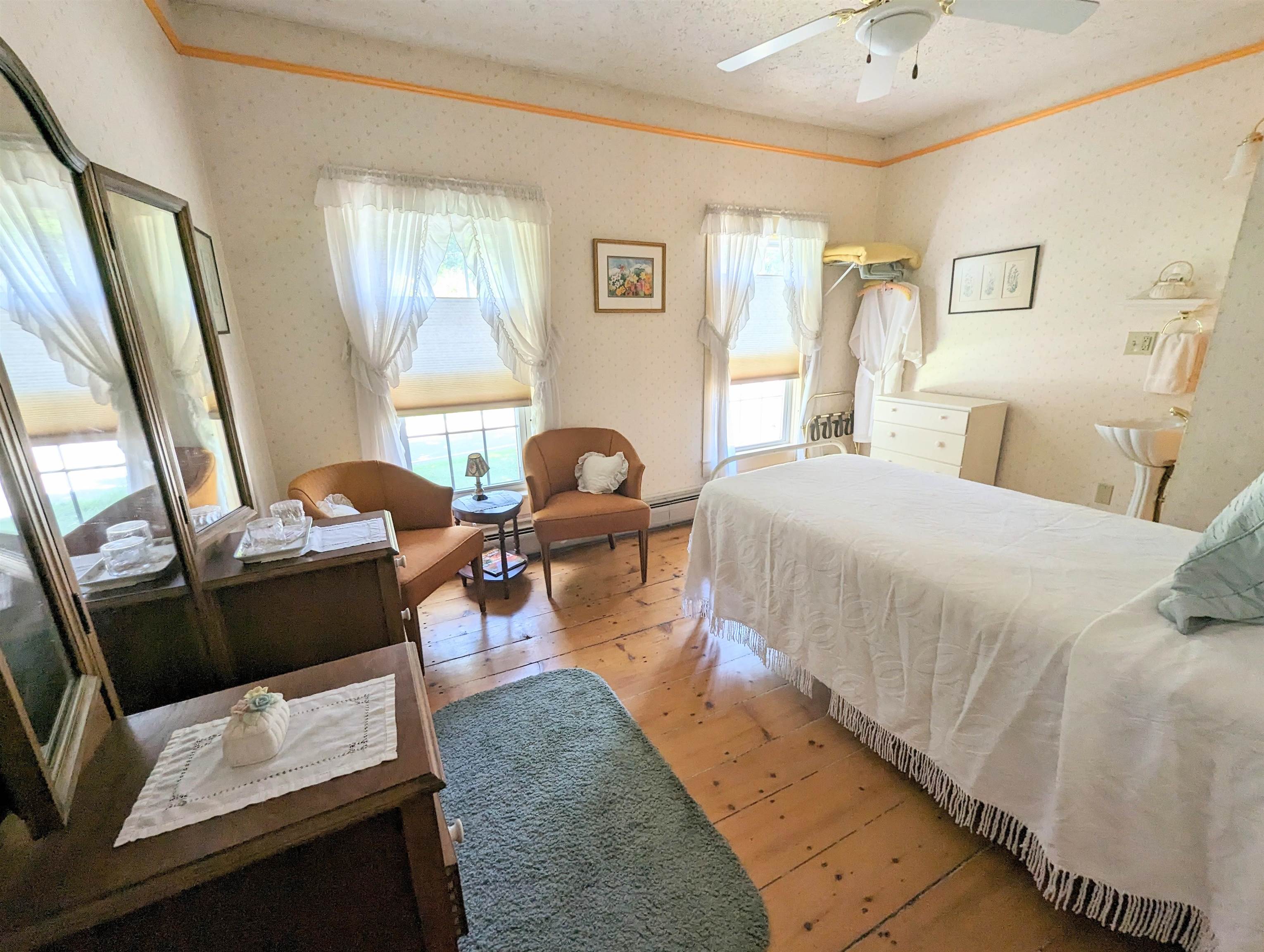 1573 Highway 5 Barnet, VT 05821 - Photo 29 of 36