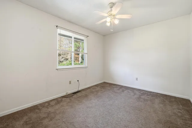 $369,999 | 129 Canaberry Circle, Summerville, SC 29483