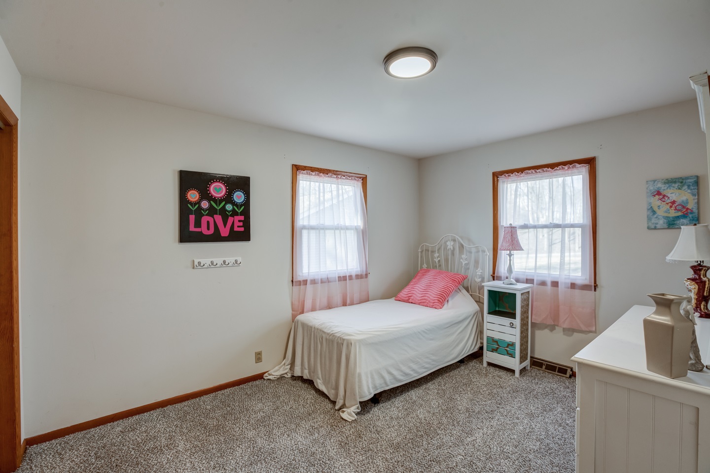 5933 Gardner Road Chandler, IN 47610 - Photo 12 of 28 Gallery Image 12