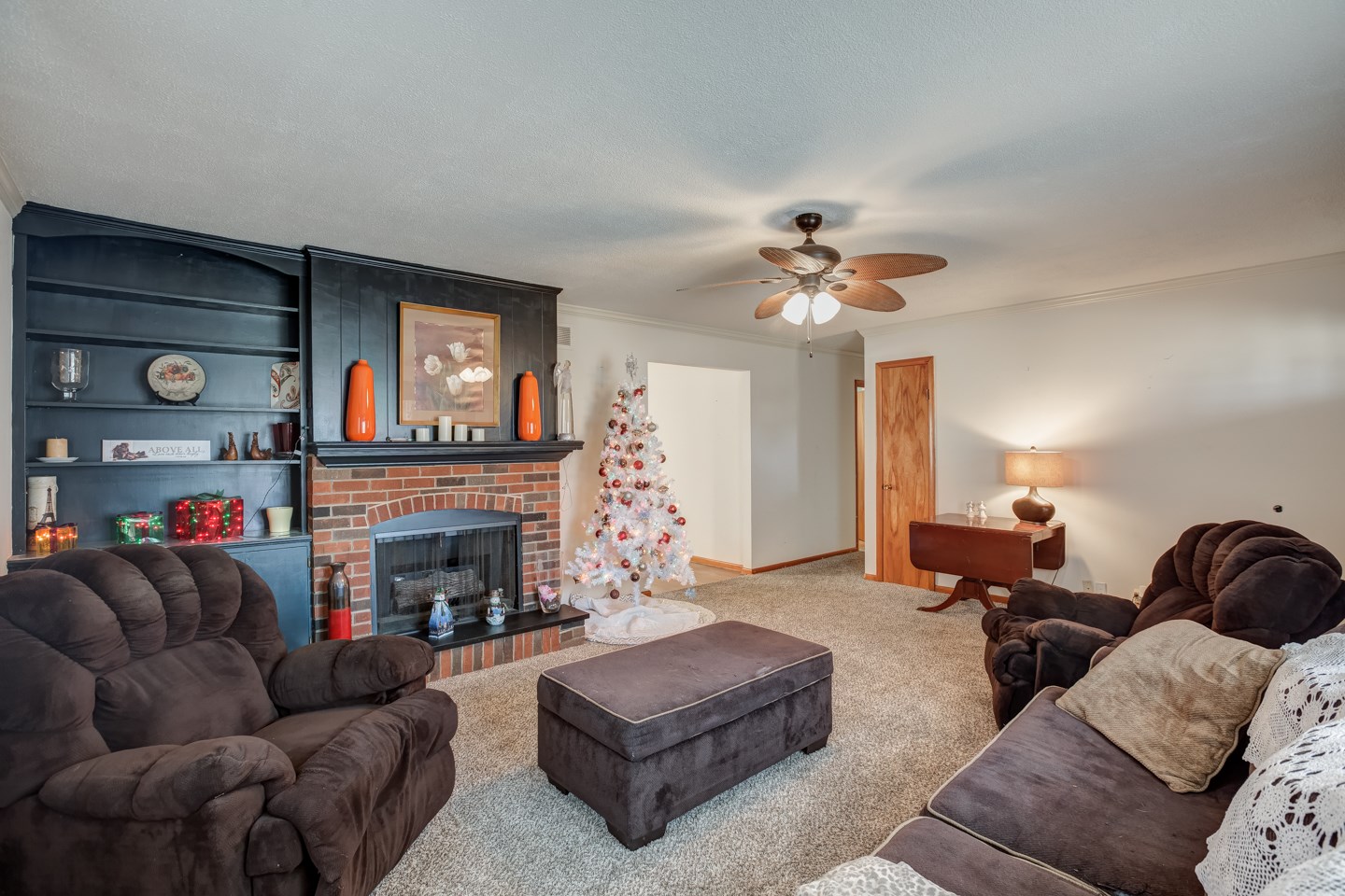 5933 Gardner Road Chandler, IN 47610 - Photo 5 of 28 Gallery Image 5