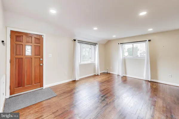 $2,795 | 12609 Holdridge Road, Silver Spring, MD 20906