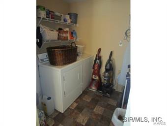 220 West County Road Jerseyville, IL 62052 - Photo 20 of 24 Gallery Image 20